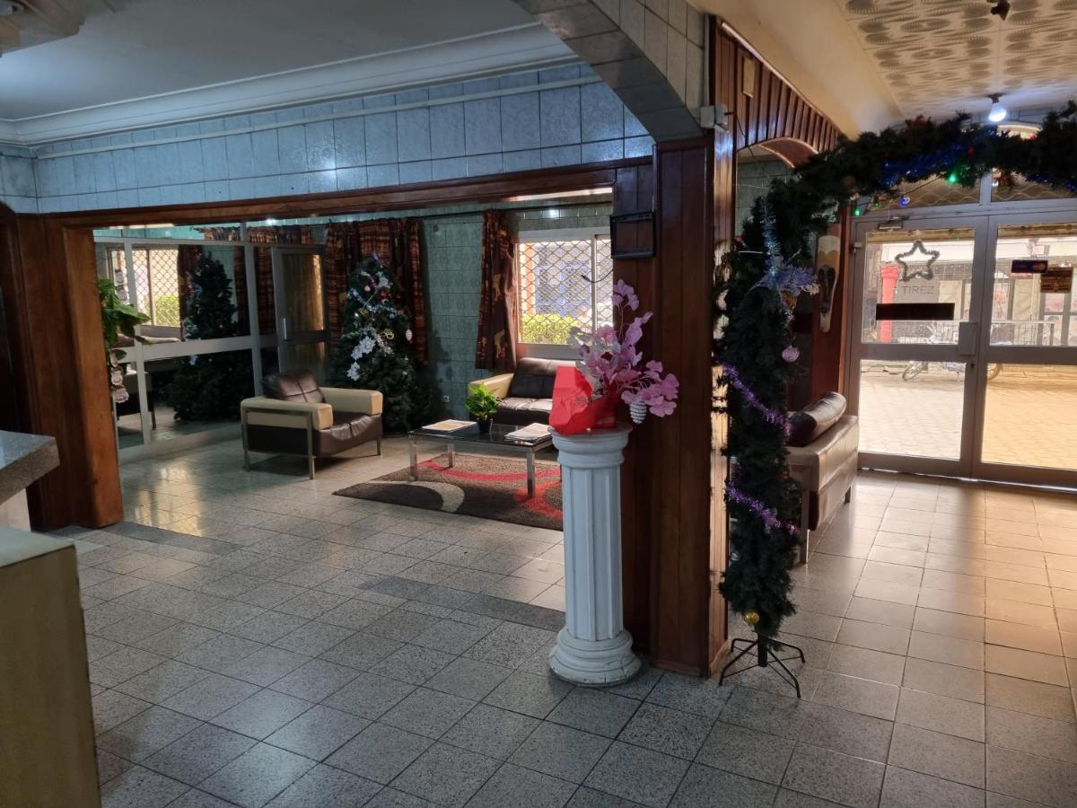Hotel Saffana Дуала Экстерьер фото