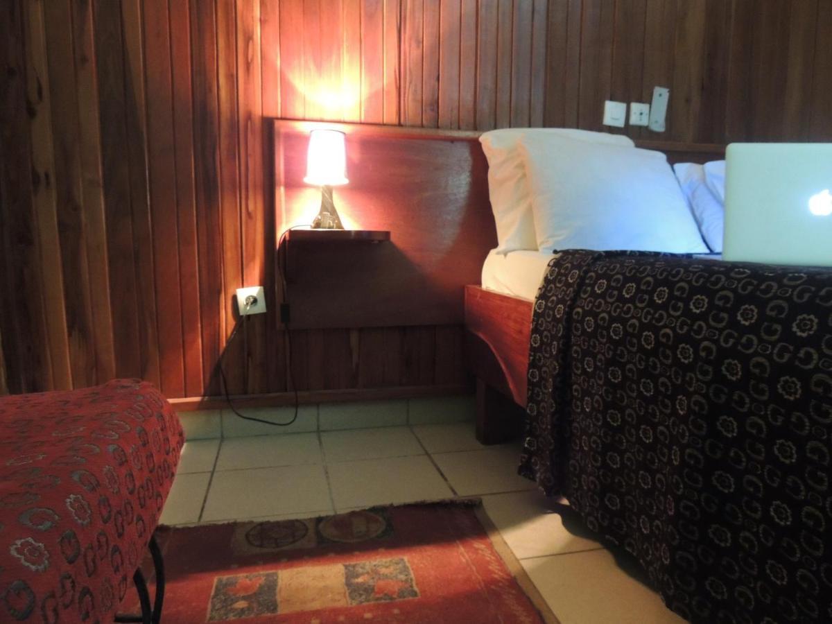 Hotel Saffana Дуала Экстерьер фото